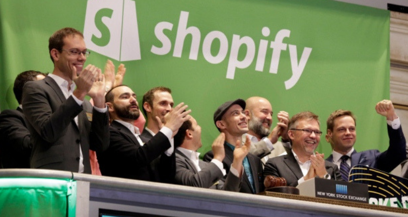 What are the pros and cons of using Shopify?